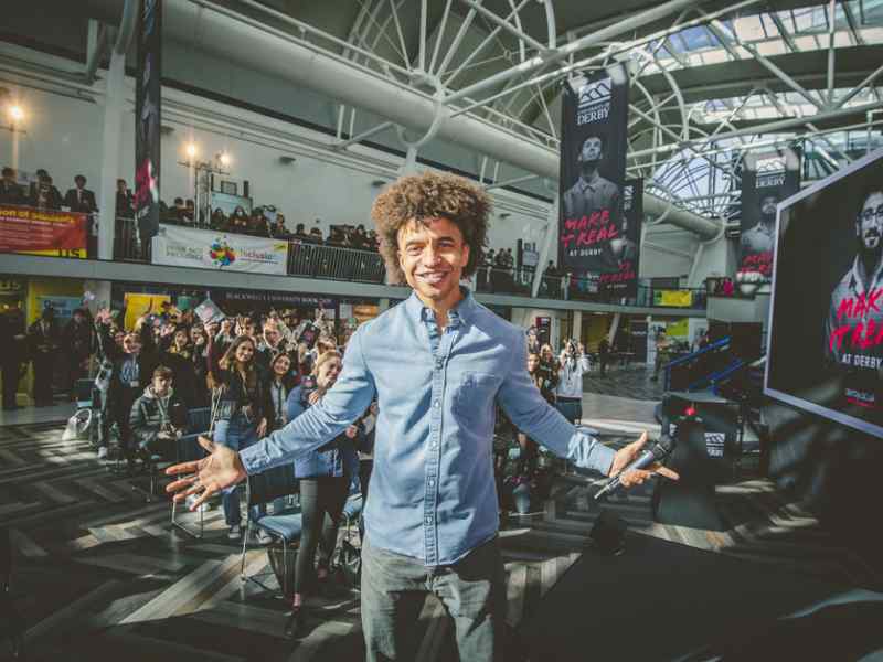 Why Jon Thorne Photography Can Elevate Your Brand Through Visual Storytelling