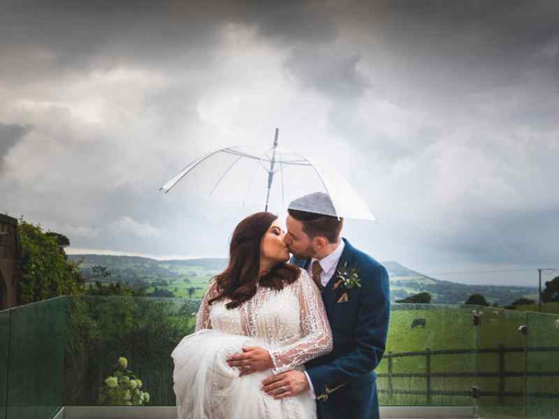 hearten house farm  Jon Thorne wedding photography wedding photo  